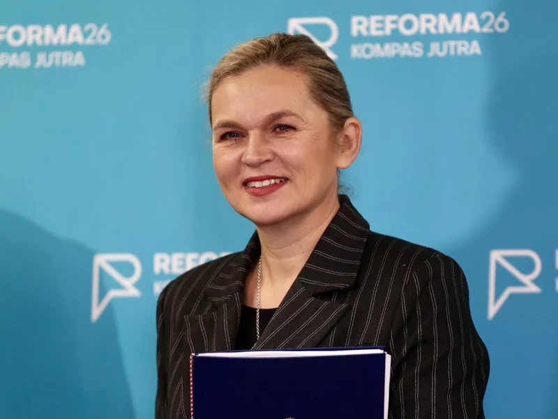 Szkoły odwołują zajęcia przez groźną pogodę, szefowa MEN podała dane. „Sytuacja jest ciężka”