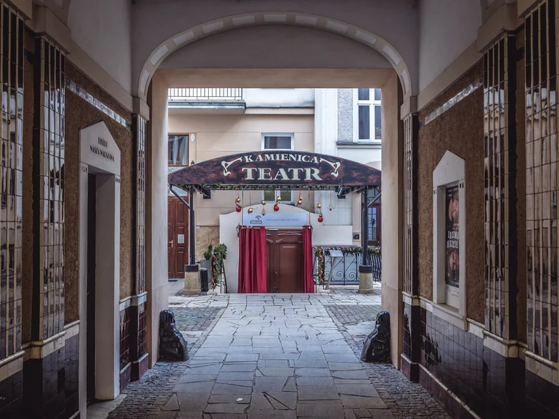 Konflikt z Teatrem Kamienica narasta. „Budynek może się zawalić”