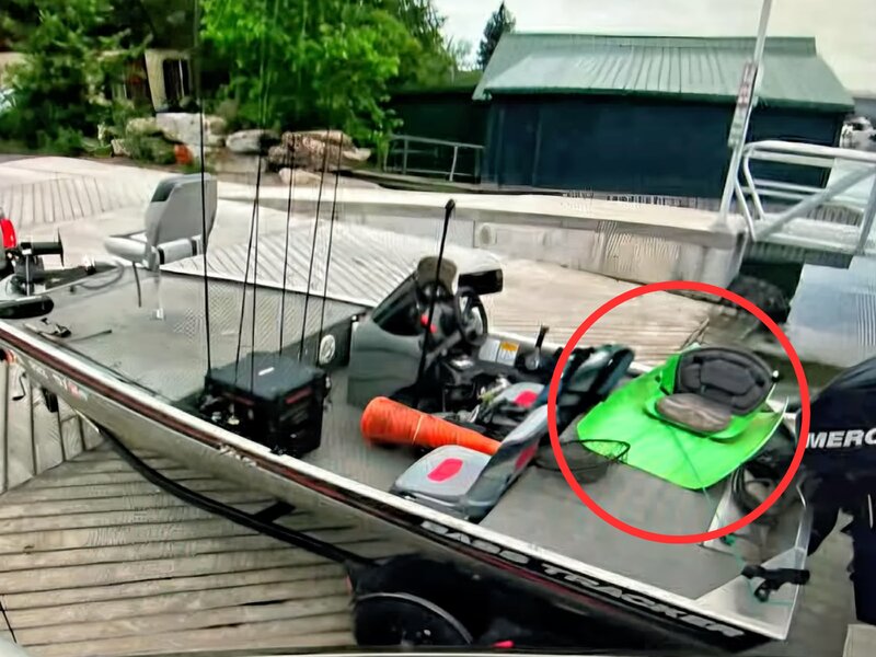 Wędkarz udawał, iż łowi z kajaka. Organizatorzy przyłapali go na oszustwie