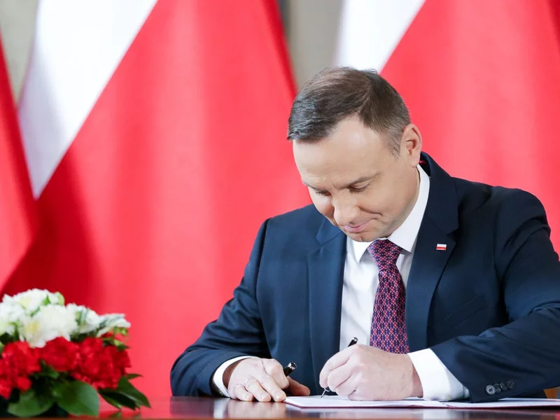 Znajomy Andrzeja Dudy wziął łapówkę za ułaskawienie. Wiadomo, czego dotyczyła sprawa