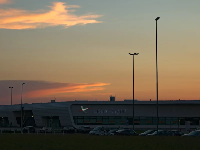 Poderwane myśliwce, zamknięte lotniska. Nerwowy poranek w południowo-wschodniej Polsce