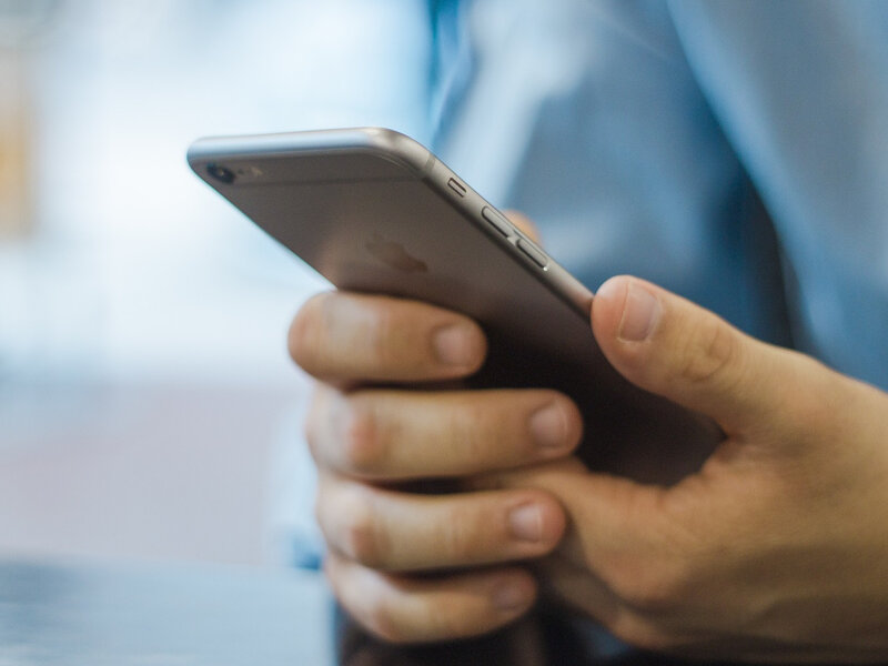 RCB ostrzega Polaków przed podejrzanymi telefonami. „Nie podawaj żadnych danych osobistych”