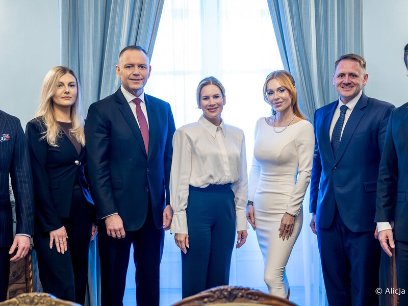 Doda i Stanowski spotkali się z Nawrockim. Wiemy, o czym rozmawiali