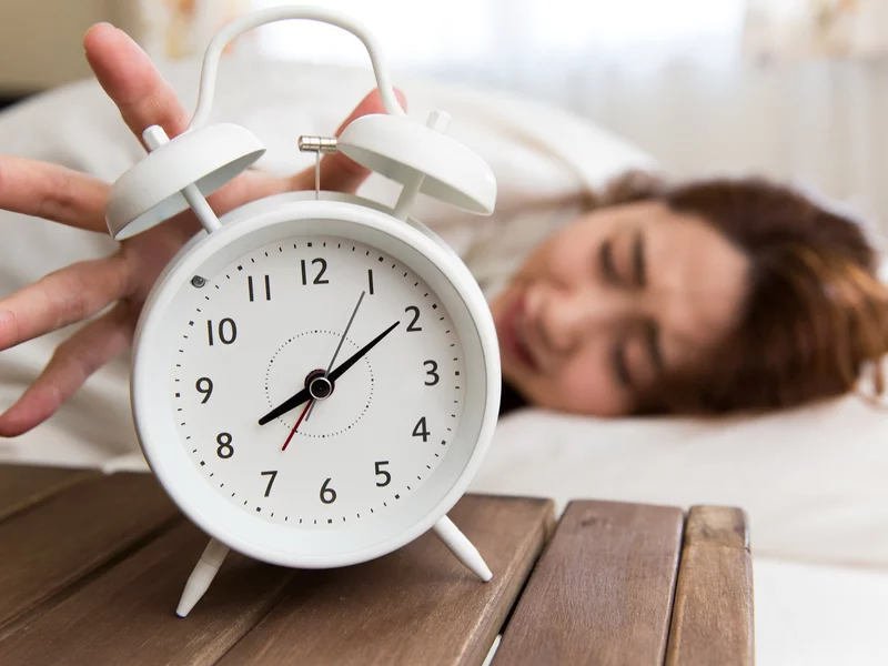 Zmiana czasu w 2026 r. przypada wcześniej. Kiedy przestawiamy zegarki?