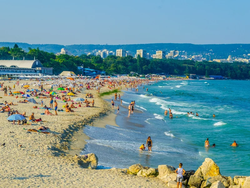 Kluczowe wybory w kraju UE. Faworyt może zostać nowym „Orbanem”