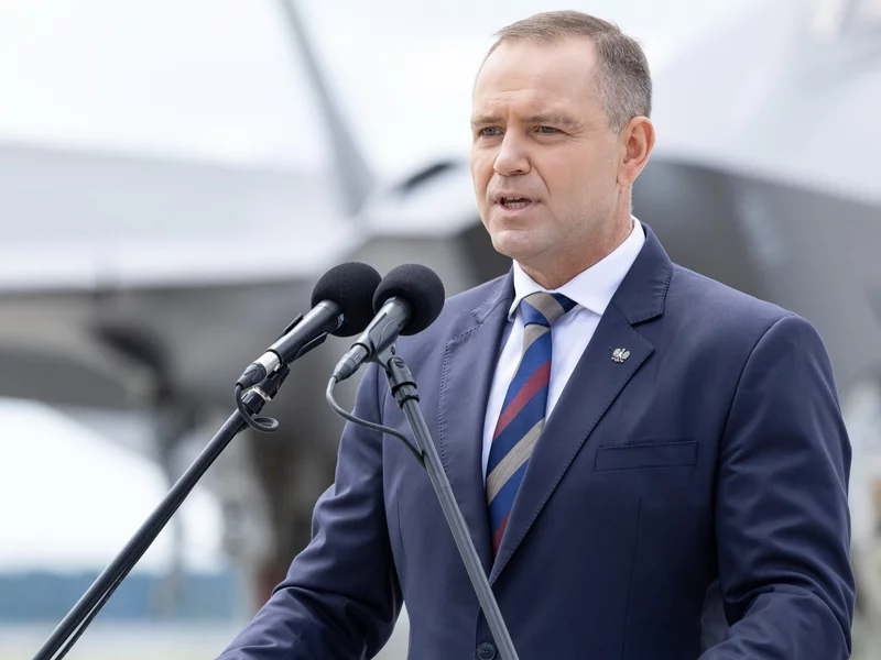 Były szef MSZ krytykuje Nawrockiego: „To byłby wielki skandal międzynarodowy”