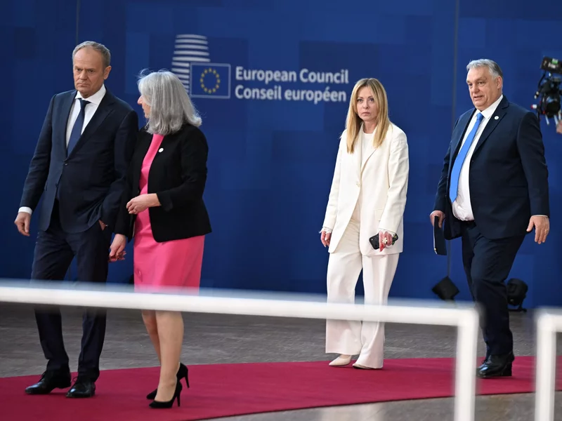 Donald Tusk dostał kontrę od Viktora Obrana. „Pokochaj i ocal swój kraj”