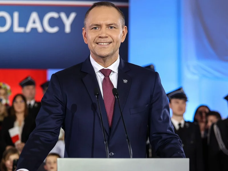 Nawrocki chce wiedzieć, co myślą o nim Polacy. Gigantyczne wydatki