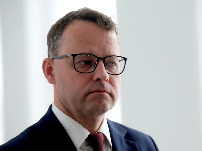 Spór o list żelazny dla Romanowskiego. Ćwiąkalski: „Trudno mówić o niezawisłości sądu”