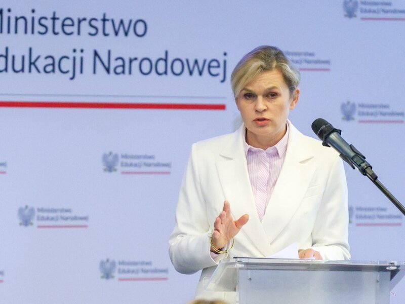 Alarmujące dane o młodych Polakach. MEN reaguje