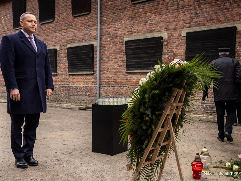 Nawrocki „znieważył pamięć ofiar Holokaustu”? Rosyjska propaganda atakuje z Izraela