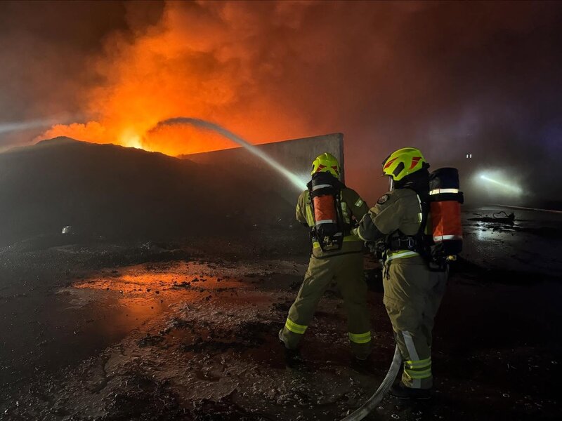 Gigantyczny pożar na Pomorzu. Ponad 100 strażaków w akcji