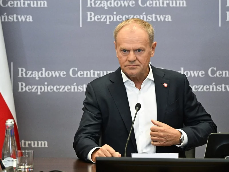 Kolej i miejsca publiczne pod większym nadzorem. Rząd podjął decyzję