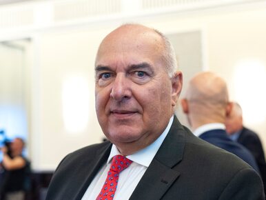 Polacy chomikują ponad 200 mld złotych. Minister finansów chce je od nas...