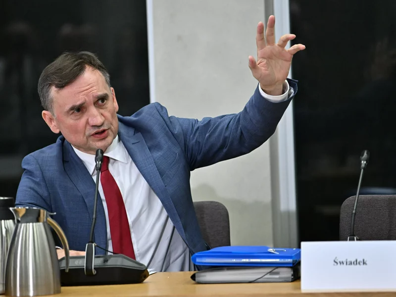 Ziobro powinien wrócić do Polski? Taka zgodność to rzadkość. Sondaż dla „Wprost”
