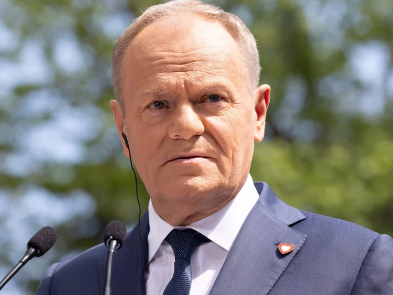 Donald Tusk ostrzega po decyzji Nawrockiego. „Brnięcie w konflikt to strategiczny błąd”