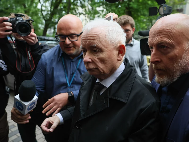 Kaczyński przesłuchiwany przez 9 godzin. Padły moc